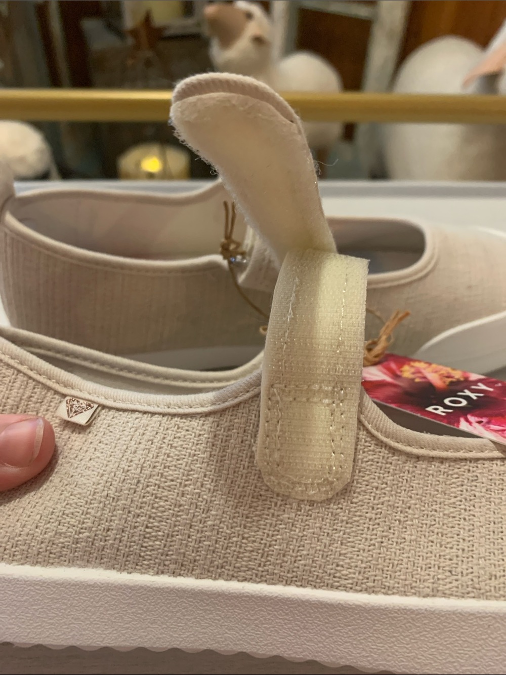 Roxy Women’s Beige Mary Jane Sneakers with White Soles - Picture 7 of 9
